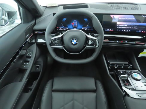 Used 2025 BMW 530i w/ Premium Package image 11