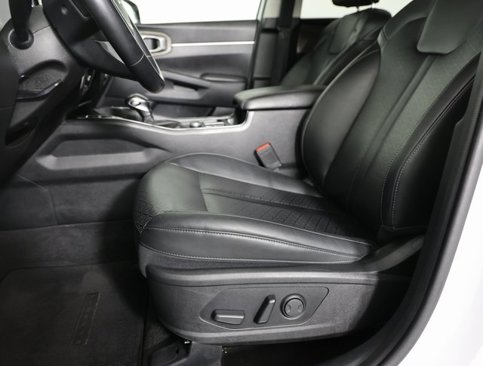 Used 2022 Kia Sorento S image 14