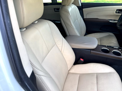 Used 2018 Toyota Avalon Limited w/ Carpet Mat Package image 37