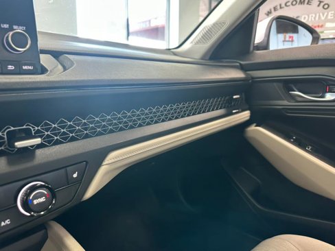 Used 2023 Honda Accord EX image 45