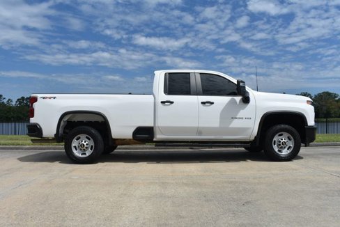 Used 2023 Chevrolet Silverado 2500 W/T w/ WT Convenience Package image 3