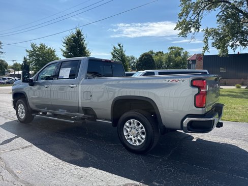 Used 2025 Chevrolet Silverado 3500 LTZ w/ LTZ Plus Package image 5