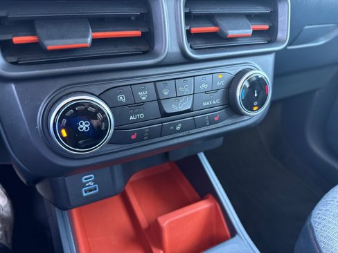 Used 2024 Ford Maverick XLT w/ XLT Luxury Package image 35