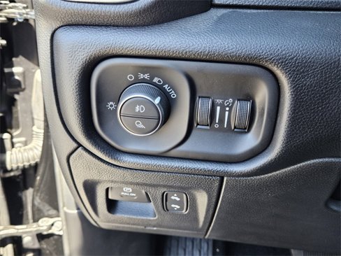 New 2025 RAM 1500 Big Horn image 32