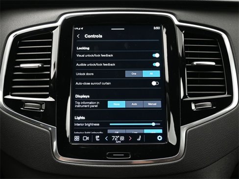 Used 2024 Volvo XC90 B6 Plus w/ Protection Package image 17