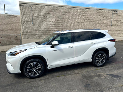 Used 2021 Toyota Highlander XLE image 8