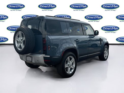 Used 2022 Land Rover Defender 110 SE image 8