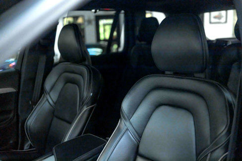 Used 2021 Volvo XC90 T8 R-Design w/ Advanced Package image 46