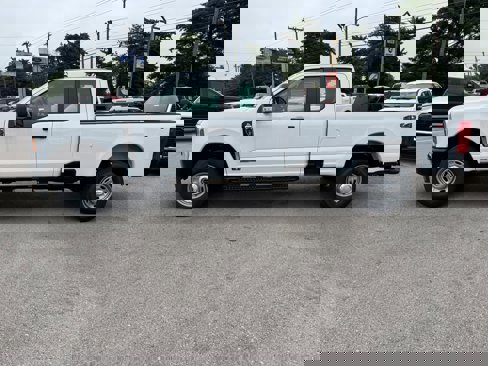 New 2025 Ford F250 XL image 3