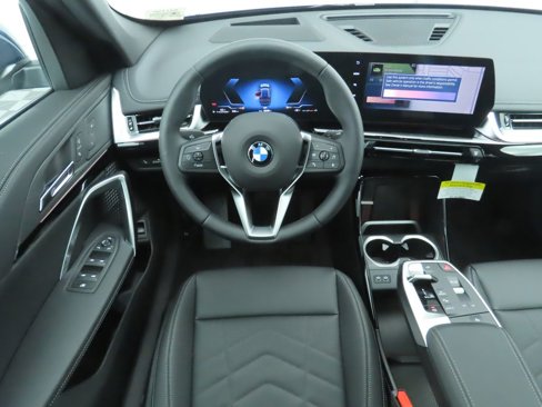 Used 2025 BMW X1 xDrive28i w/ Technology Package image 11