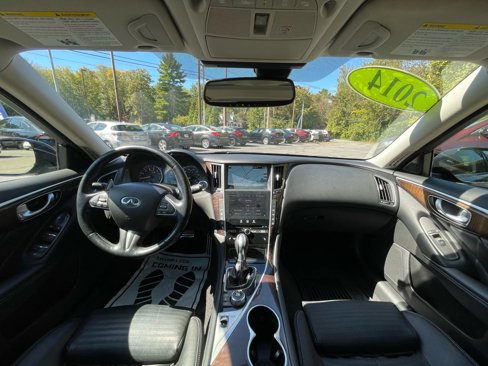 Used 2014 INFINITI Q50 Sport w/ Deluxe Touring Package image 18