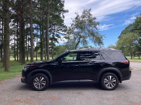 Used 2022 Nissan Pathfinder SL image 7