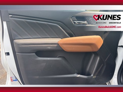 New 2025 GMC Canyon AT4 w/ Technology Plus Package image 14