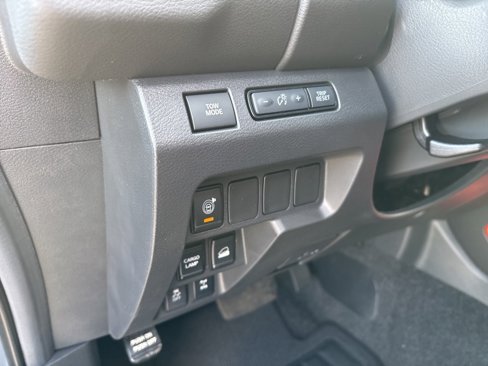 New 2025 Nissan Frontier PRO-4X image 11