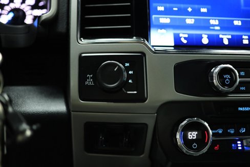 Used 2022 Ford F350 Lariat w/ Tremor Off-Road Package image 35