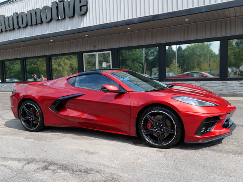 Used 2023 Chevrolet Corvette Stingray Preferred Cpe w/ Z51 Performance Package image 3