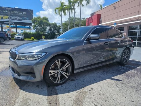 Used 2020 BMW 330i Sedan w/ Convenience Package image 2
