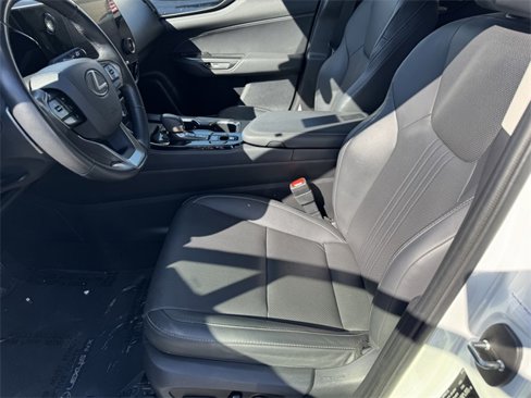 Used 2025 Lexus NX 250 FWD image 10