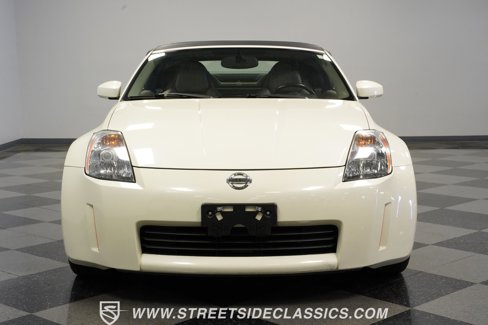 Used 2004 Nissan 350Z Touring image 17
