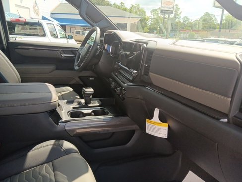 New 2026 Chevrolet Silverado 1500 ZR2 image 24