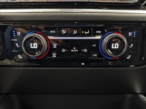 Used 2025 Chevrolet Silverado 2500 LTZ w/ Trail Boss Package image 22