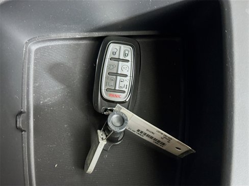 New 2025 Chrysler Pacifica Select image 20