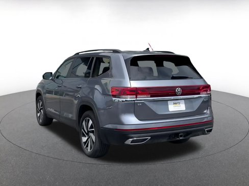 Used 2024 Volkswagen Atlas SE image 11