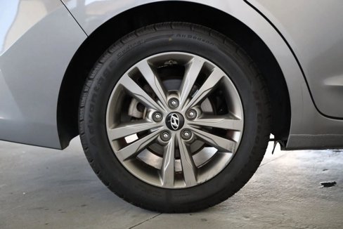 Used 2018 Hyundai Elantra SEL image 27
