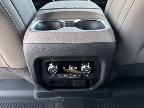 New 2026 GMC Acadia Elevation w/ Elevation Premium Package image 19