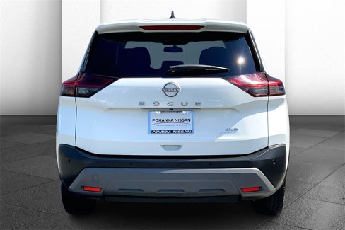 Used 2023 Nissan Rogue S image 3