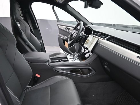 New 2026 Jaguar F-PACE R-Dynamic S image 10