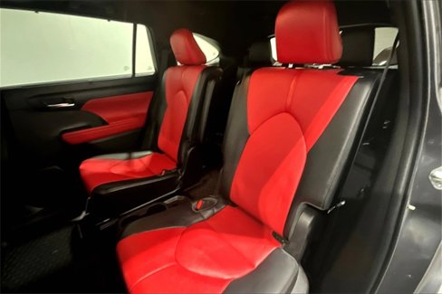 Used 2022 Toyota Highlander XSE image 23