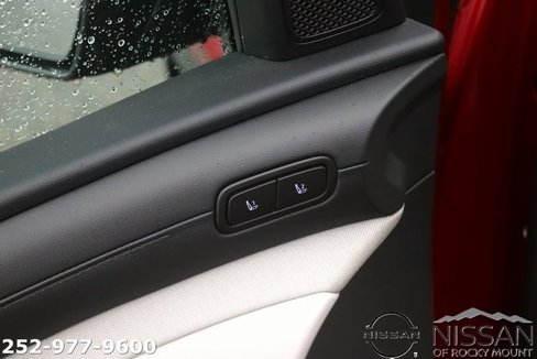 Used 2025 Hyundai Tucson Limited image 11