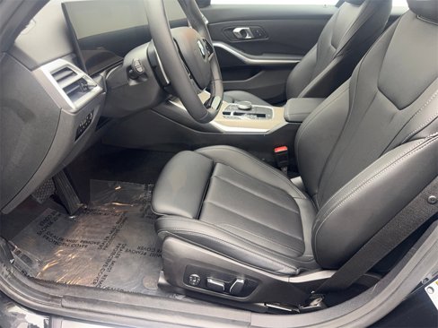 Used 2025 BMW 330i Sedan image 26