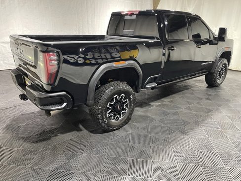Used 2025 GMC Sierra 2500 AT4X image 5