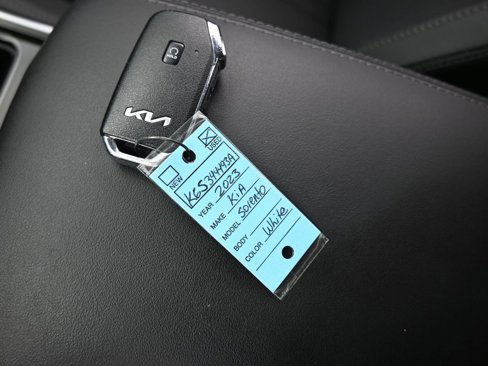 Used 2023 Kia Sorento SX image 19