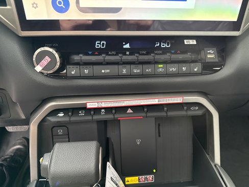 New 2025 Toyota Tundra Limited image 24