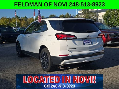 Used 2022 Chevrolet Equinox RS w/ Infotainment Package image 3