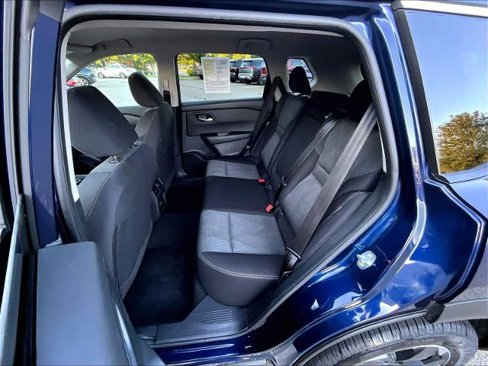 Certified 2025 Nissan Rogue SV image 15