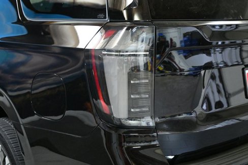 Used 2025 Chevrolet Tahoe High Country w/ Sun And Tow Package image 17