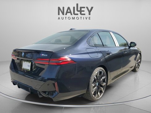 Used 2025 BMW i5 M60 w/ Premium Package image 3