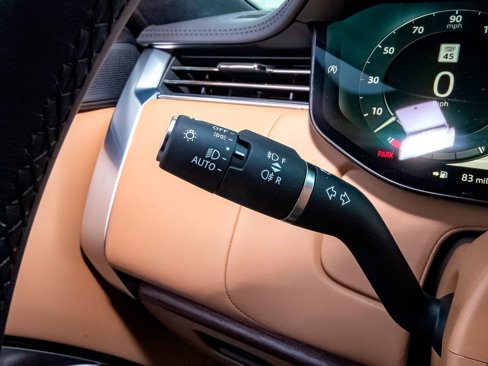 New 2025 Land Rover Range Rover SE image 12