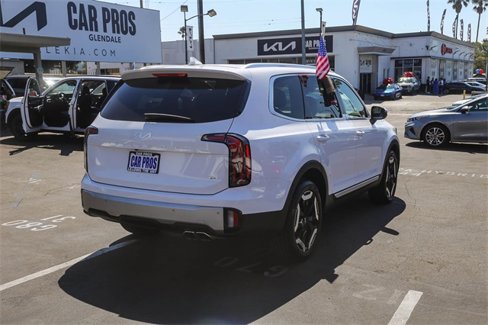 Certified 2024 Kia Telluride EX w/ EX Captain's Chair Package image 10