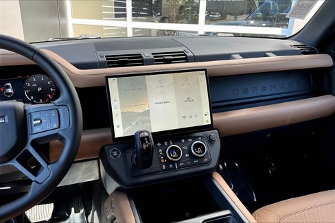 New 2026 Land Rover Defender 110 S image 7