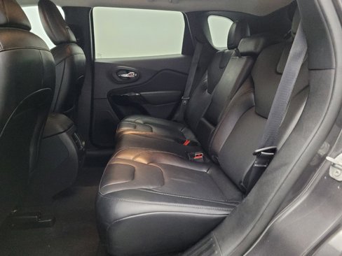 Used 2023 Jeep Cherokee Altitude Lux image 18
