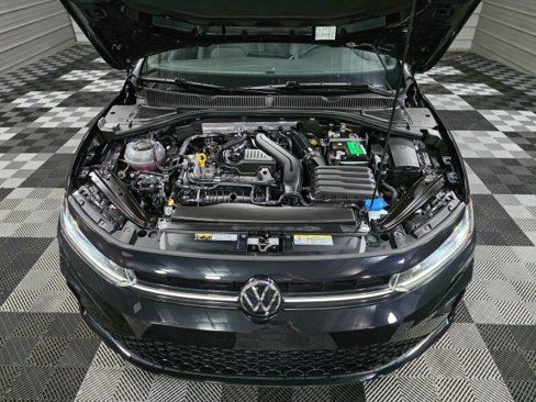 Used 2025 Volkswagen Jetta Sport image 35