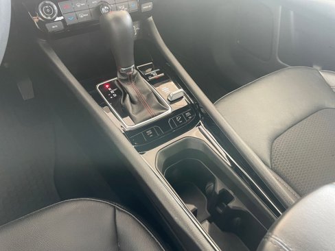 Used 2025 Jeep Compass Trailhawk image 40