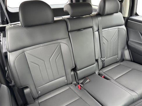 Used 2025 Hyundai Santa Fe SEL image 15