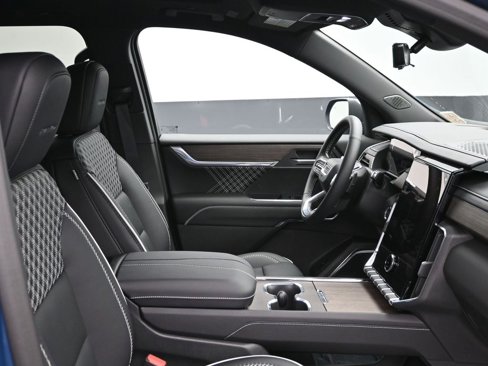 New 2026 GMC Acadia Denali image 10