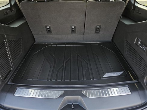 New 2025 Chevrolet Suburban Z71 w/ Comfort Package image 17